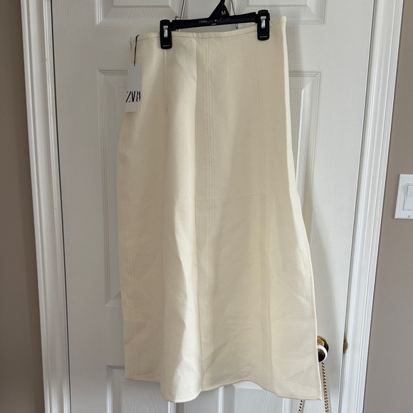 NWT Zara Elegant Cream A-Line Skirt - Picture 2 of 4